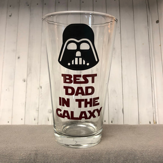Star inspired fathers day gift, fathers day gift, fathers day glass, space glass, best dad in the galaxy, darth vader chrismas