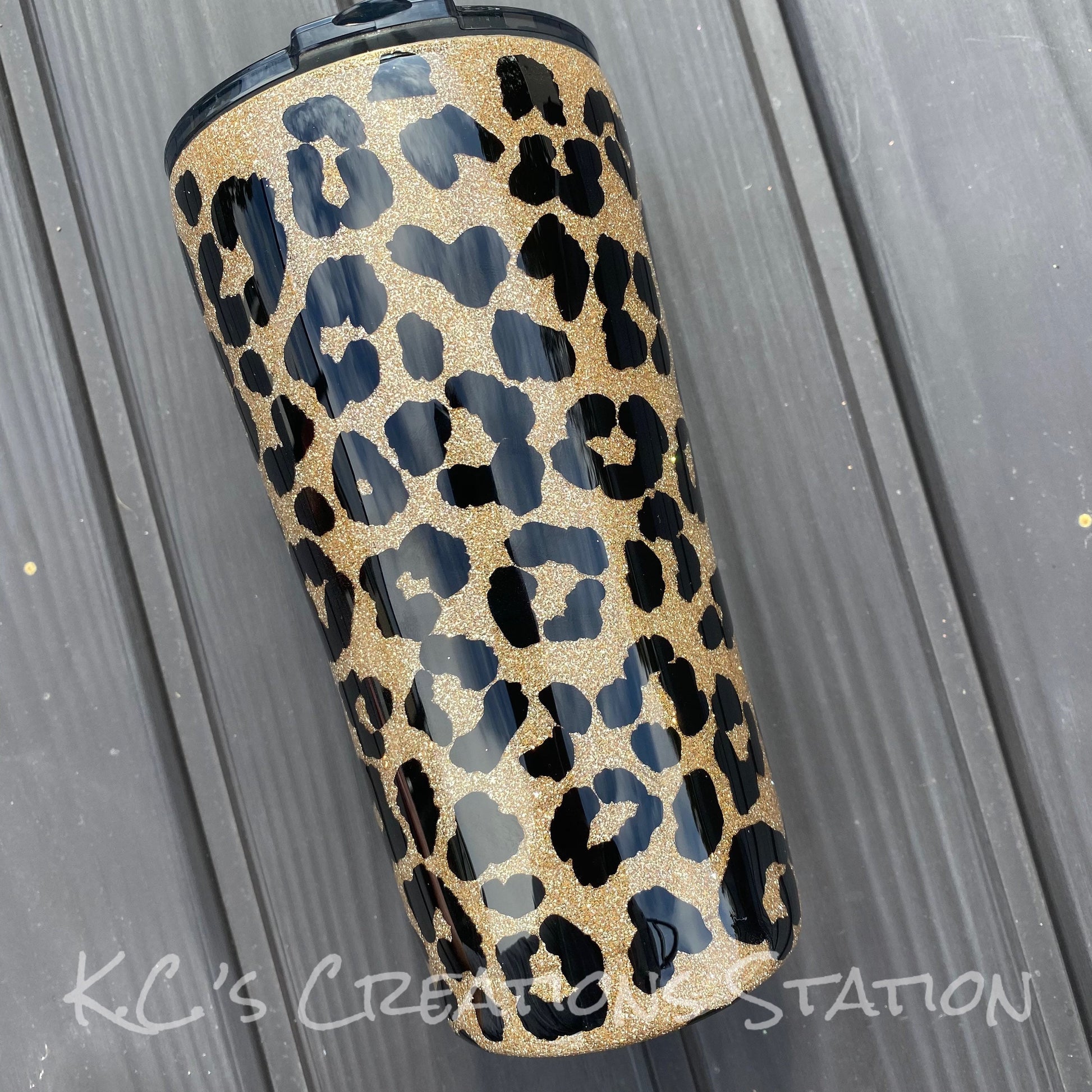 Color Shift Leopard Glitter Tumbler
